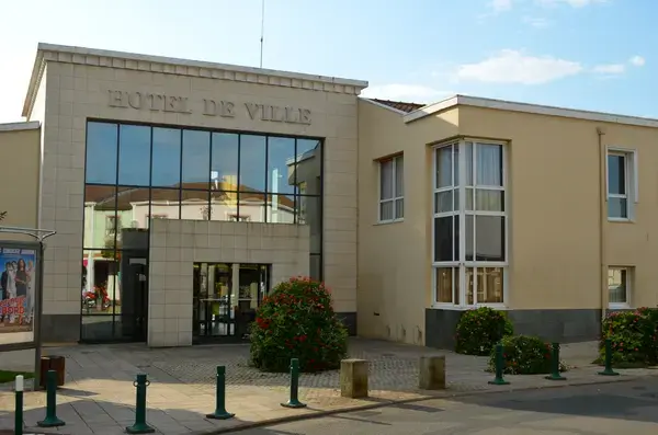 Abri Piscine Plat Prix abri de piscine Le Loroux-Bottereau